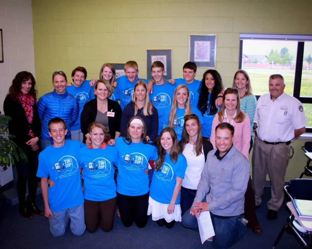 2015 Youth Philanthropists Award Grants to Local Nonprofits