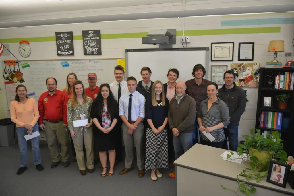 2016 Youth Philanthropists Award Grants to Local Nonprofits